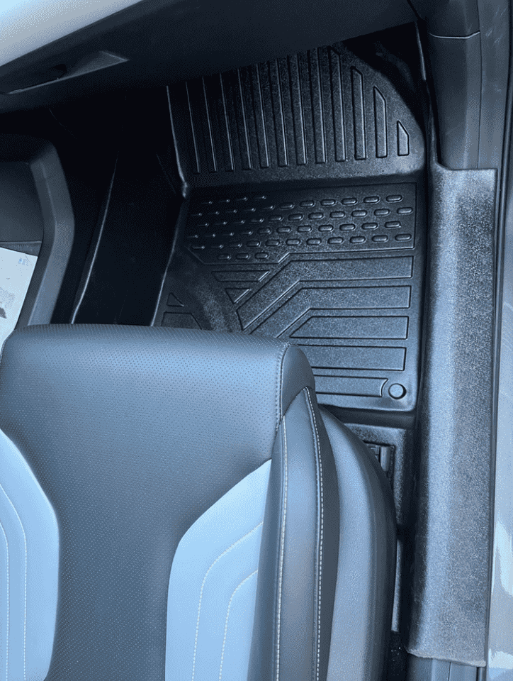 Xevaban.com ở 214 Giải Phóng là đơn vị chuyên cung cấp phụ kiện oto, đồ chơi oto, phụ kiện geely coolray, đồ chơi geely coolray, xevaban, 214 giải phóng, thảm sàn tpe geely coolray, thảm sàn geely coolray, thảm lót sàn geely coolray.